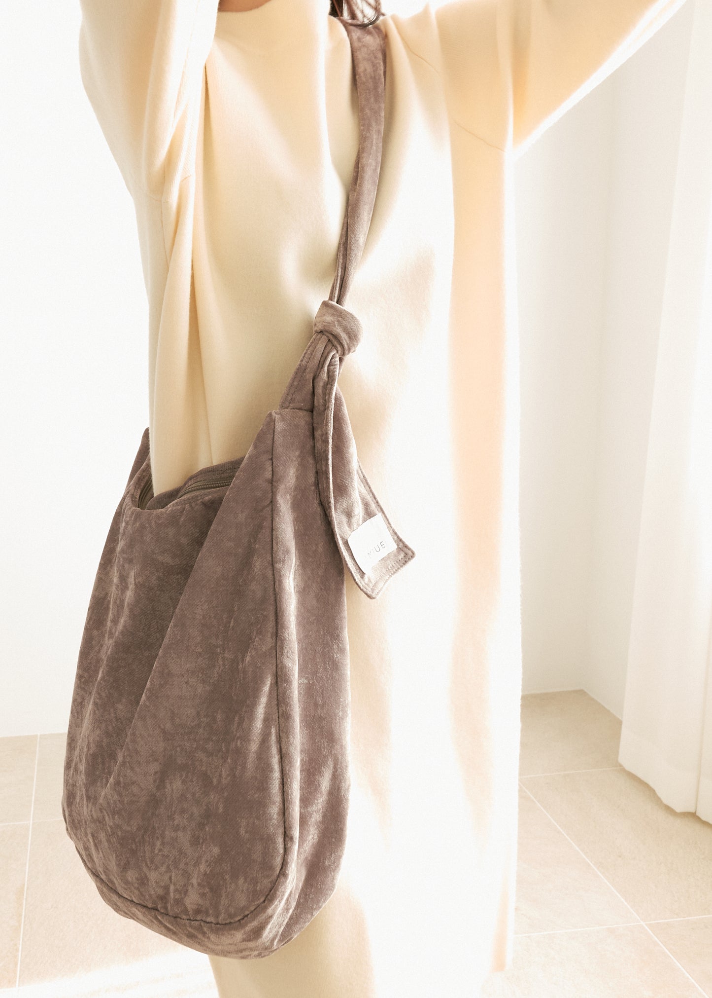 YURA YURA BAG