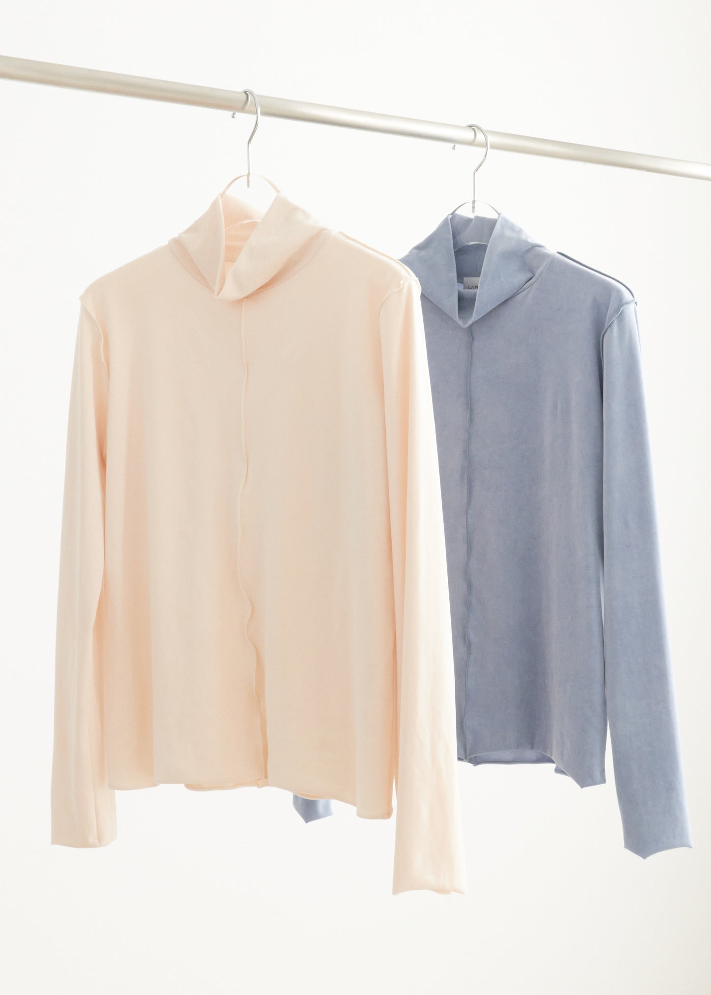 MELLOW VELOUR HIGH-NECKED TOPS