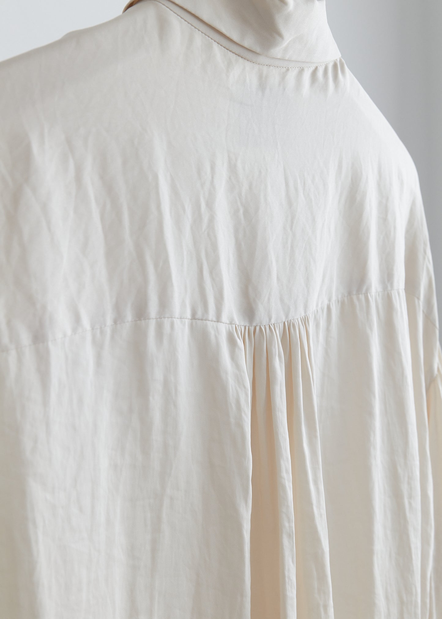 DRAPE RELAX LONG SHIRT