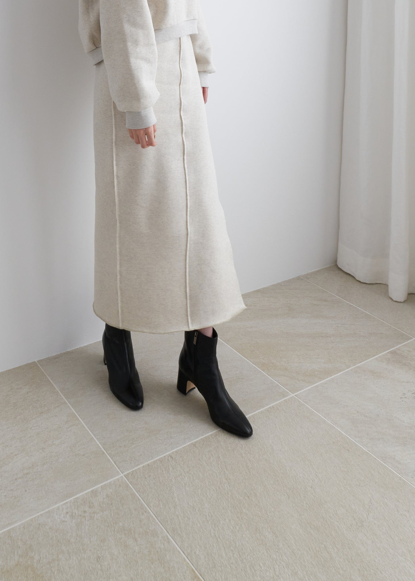 FLUFFY SWEAT MAXI SKIRT