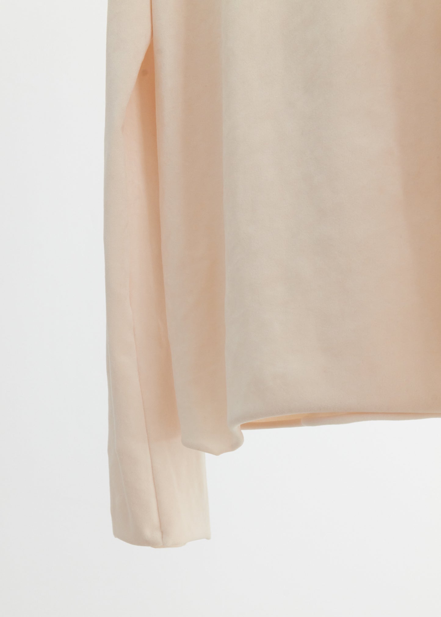MELLOW VELOUR HIGH-NECKED TOPS