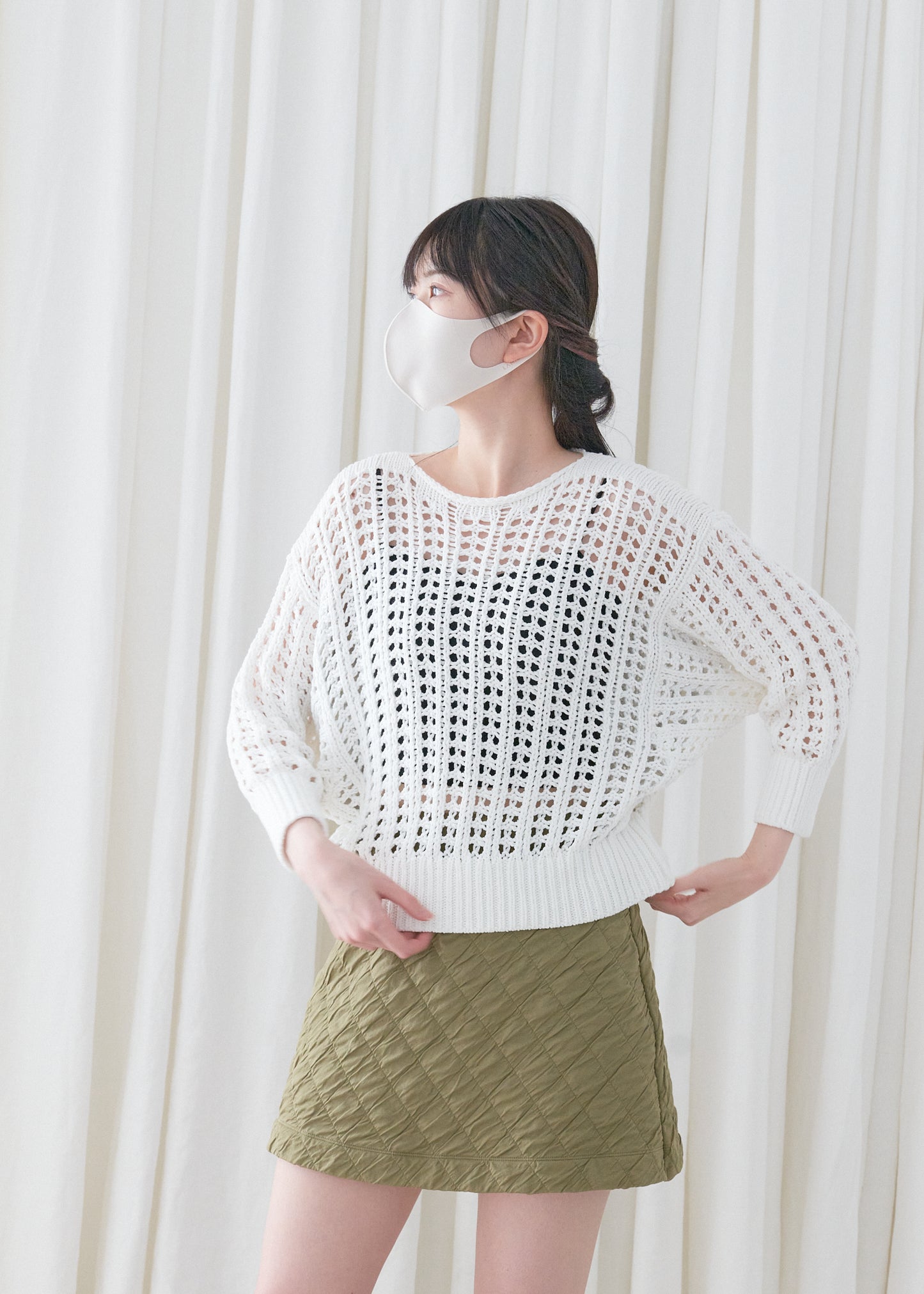LOOSELY KNIT PULLOVER