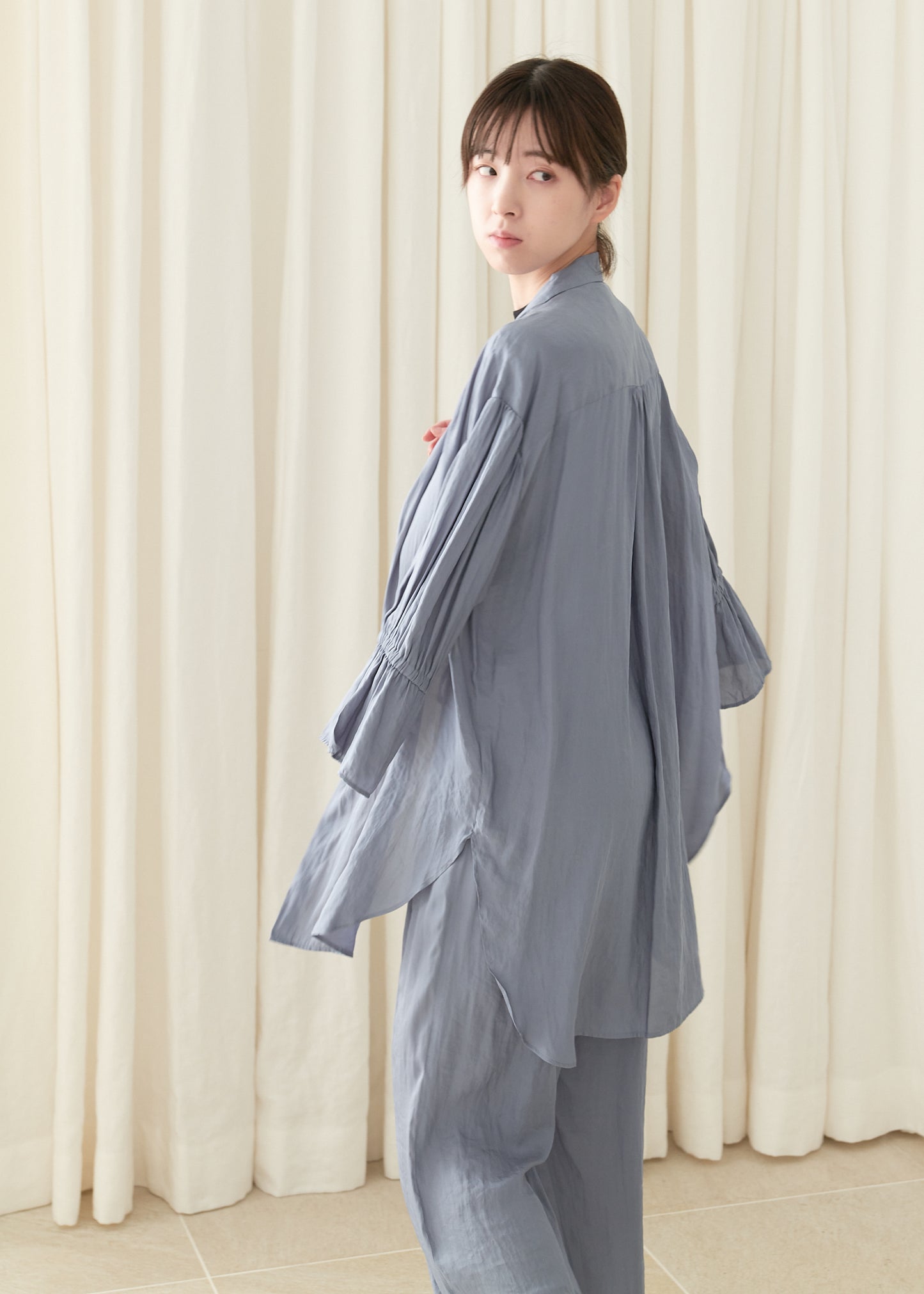 DRAPE RELAX LONG SHIRT